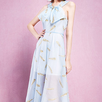 2016春装新款淡蓝色雪花纱羽毛绣花吊带抹胸蝴蝶结连衣裙